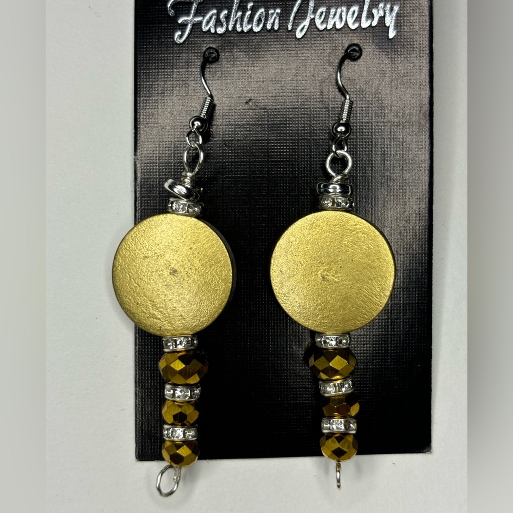 New gold earrings